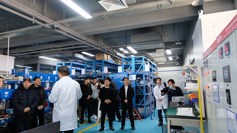 西安理工大学EMBA西安校友会|88038威尼斯检测电气研习暨2021年迎新年会圆满成功(图7)