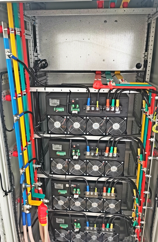 福建某化学新资料利用—ASVG低压无功赔偿装置(图2)
